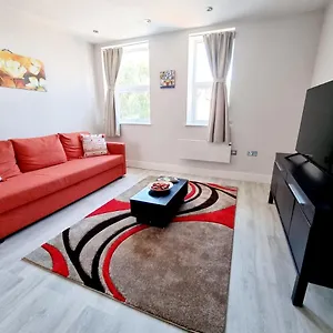 Modern Maisonette 2 Bedrooms Newly Renovated Apartment